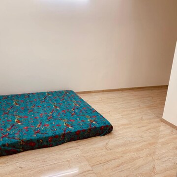 Bedroom in 3 BHK Builder Floor at Alaknanda – for Rent