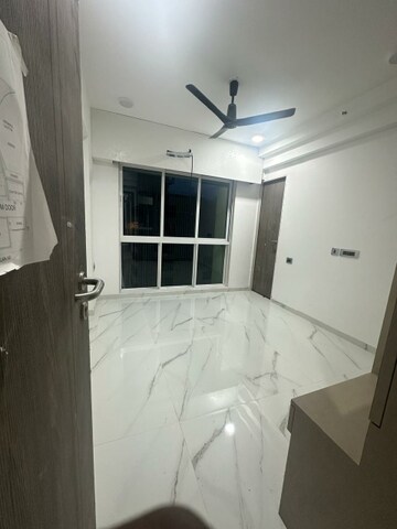 Master Bedroom in 3 BHK Apartment at Nahar Amaryllis Towers and Plaza, Chandivali – for Rent