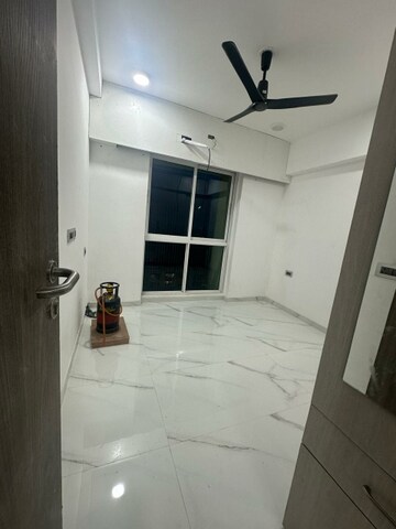 Bathroom in 3 BHK Apartment at Nahar Amaryllis Towers and Plaza, Chandivali – for Rent