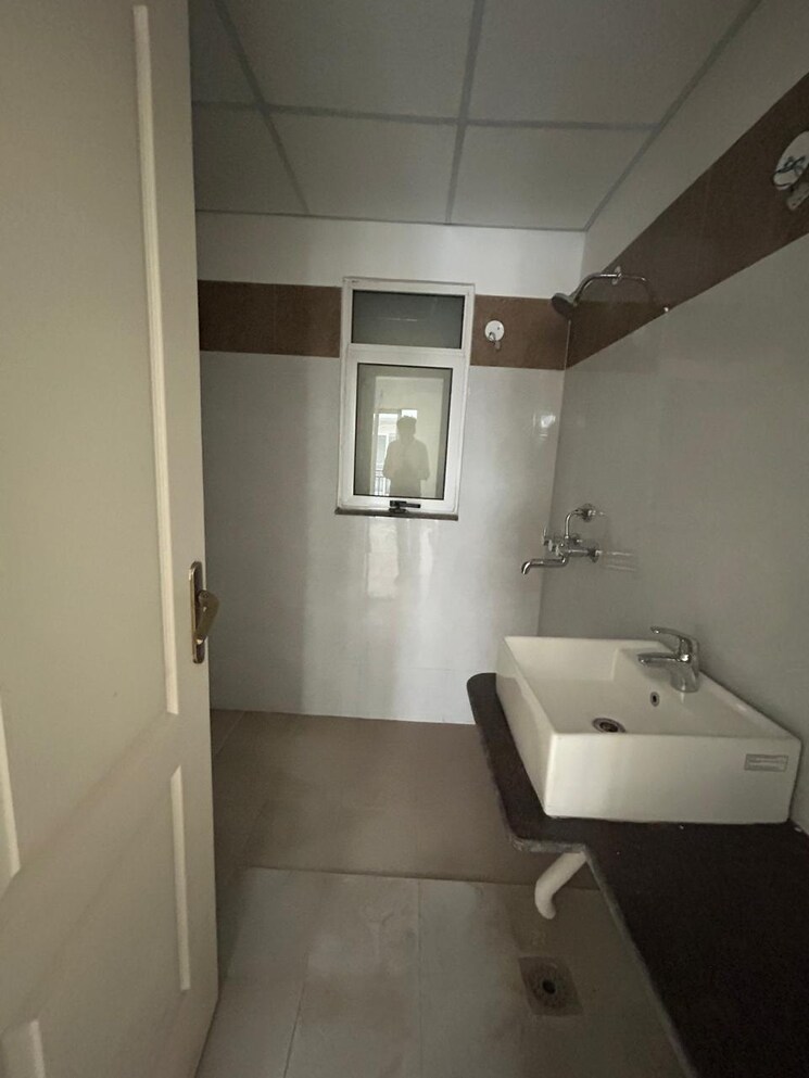 Bathroom, ambala highway 3 Bedroom 2250 Sq.Ft. Apartment In Ambala Highway Zirakpur 9382116