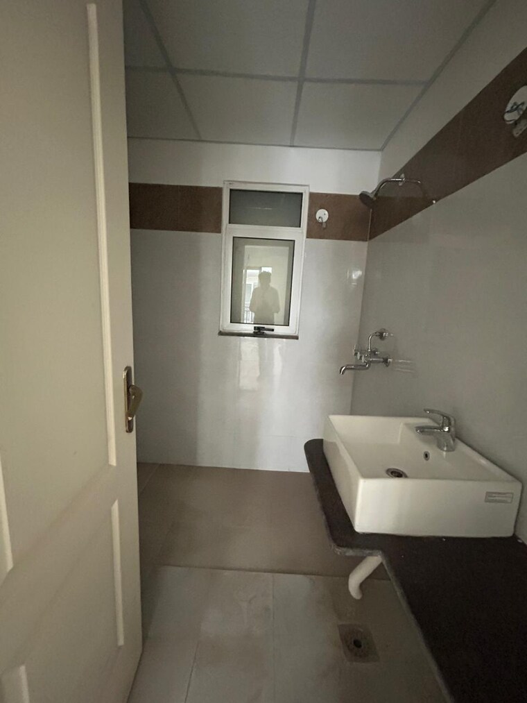 Bathroom, ambala highway 3 Bedroom 2250 Sq.Ft. Apartment In Ambala Highway Zirakpur 9382116