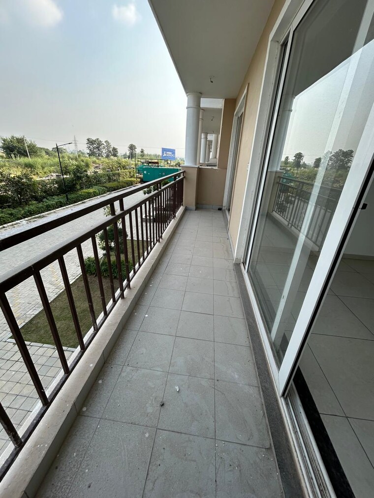Balcony, ambala highway 3 Bedroom 2250 Sq.Ft. Apartment In Ambala Highway Zirakpur 9382116