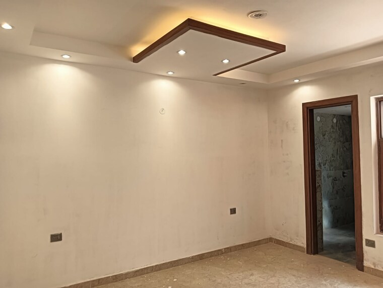 Room, ashoka enclave 5 Bedroom 4500 Sq.Ft. Builder Floor In Ashoka Enclave Faridabad 9382136