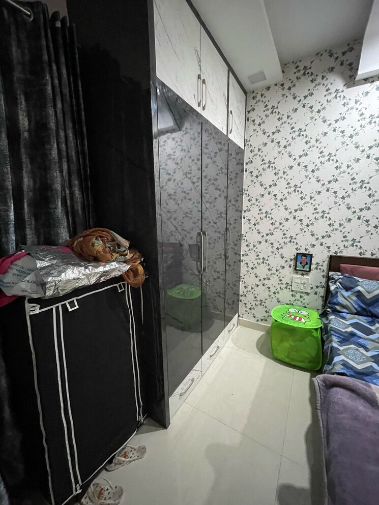 Team Area, lohgarh 1 Bedroom 600 Sq.Ft. Apartment In Lohgarh Zirakpur 9382130