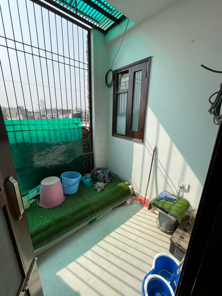 Balcony, lohgarh 1 Bedroom 600 Sq.Ft. Apartment In Lohgarh Zirakpur 9382130