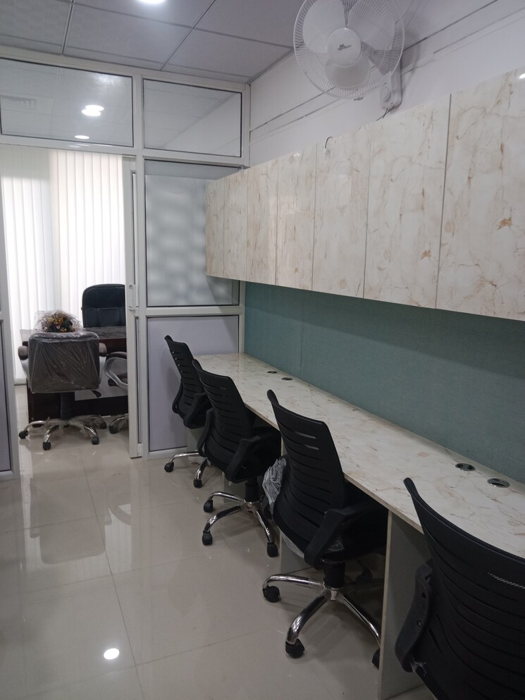 Team Area, gaur-city-center Commercial Office Space 450 Sq.Ft. In Sector 4 Greater Noida Greater Noida 9382177