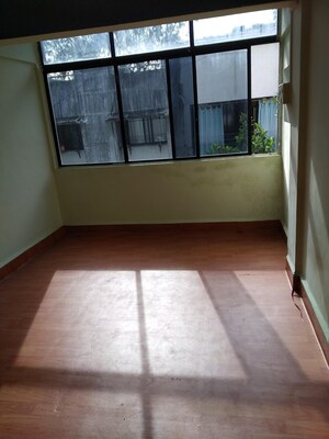 Room in 1 BHK Apartment at Shantiban CHS, Kothrud – for Sale