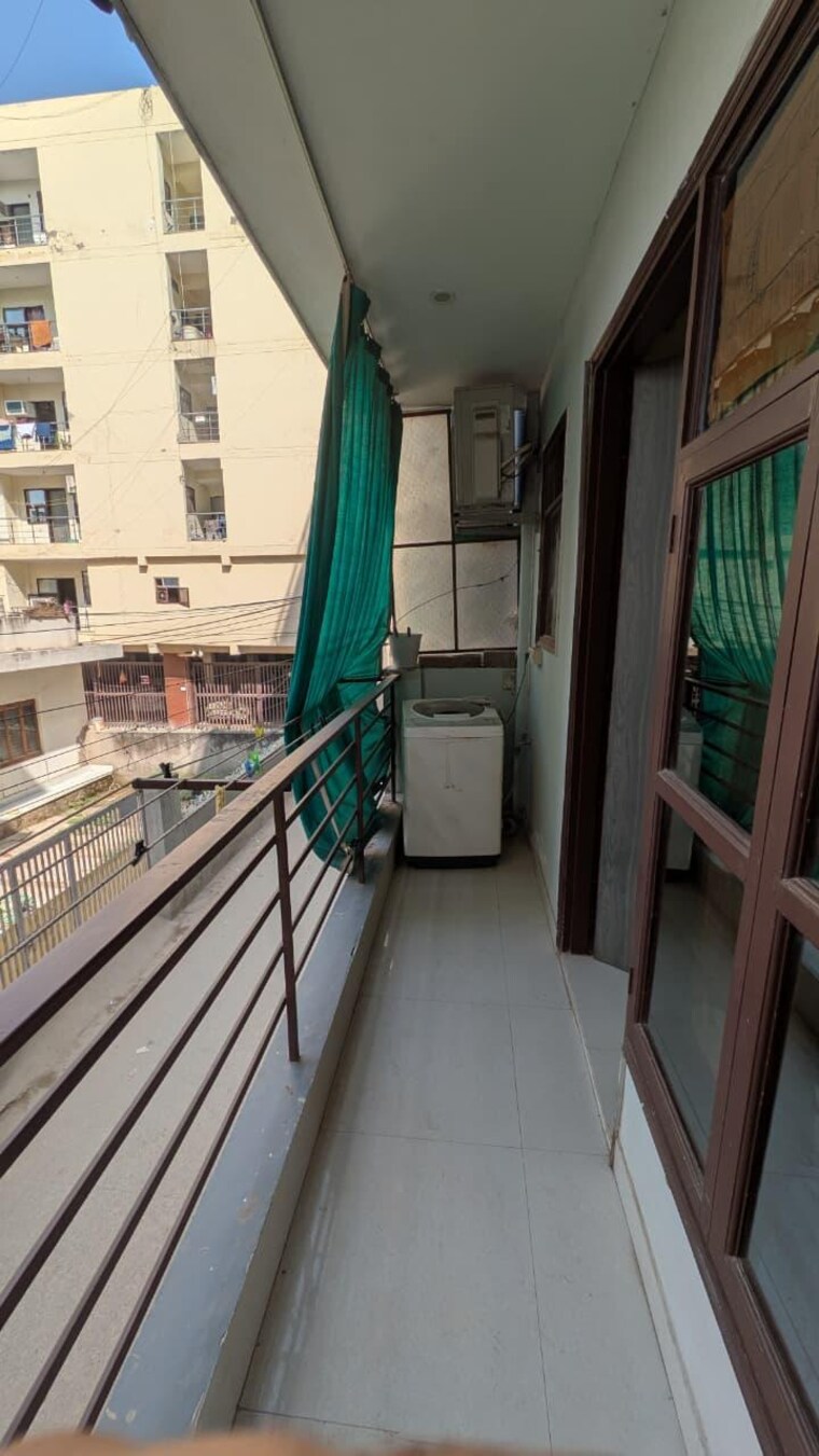 Balcony, sector 23a 3 Bedroom 2000 Sq.Ft. Builder Floor In Sector 23a Gurgaon 9382203