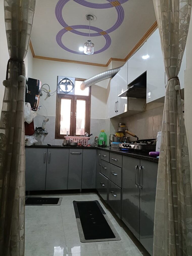 Kitchen, sector 23a 3 Bedroom 2000 Sq.Ft. Builder Floor In Sector 23a Gurgaon 9382203