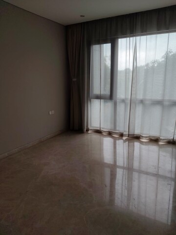 Room in 4 BHK Apartment at Lunkad Sky Belvedere, Viman Nagar – for Sale