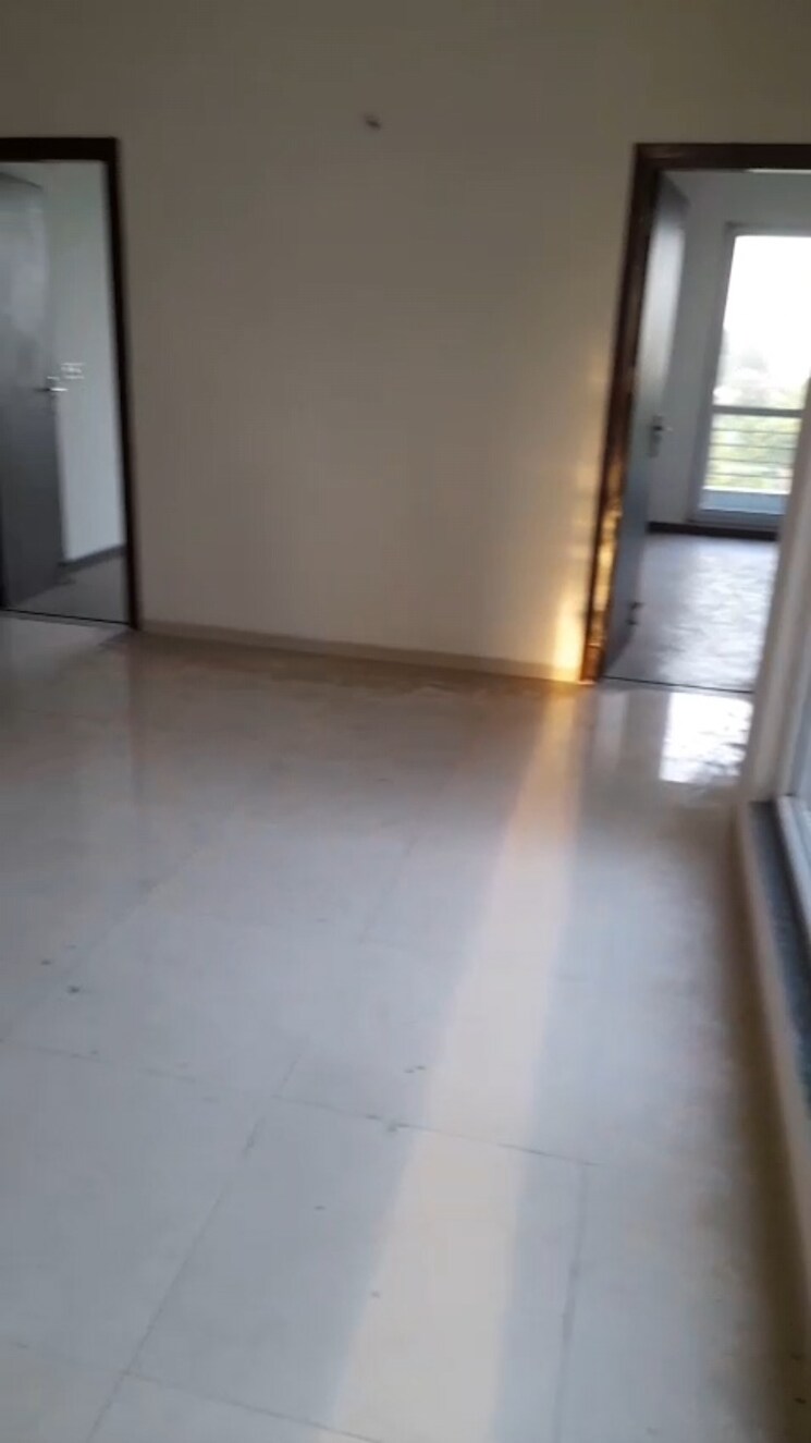 Room, bptp-parkland-pride 4 Bedroom 350 Sq.Yd. Builder Floor In Sector 77 Faridabad 9382230