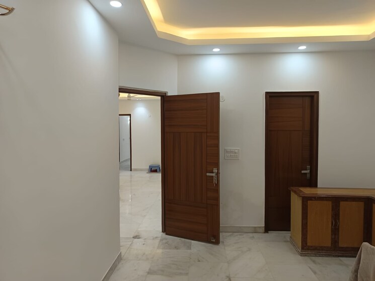 Room, panchsheel park 3 Bedroom 2700 Sq.Ft. Builder Floor In Panchsheel Park Delhi 9382223