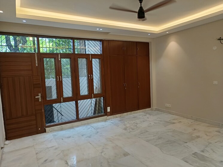 Room, panchsheel park 3 Bedroom 2700 Sq.Ft. Builder Floor In Panchsheel Park Delhi 9382223