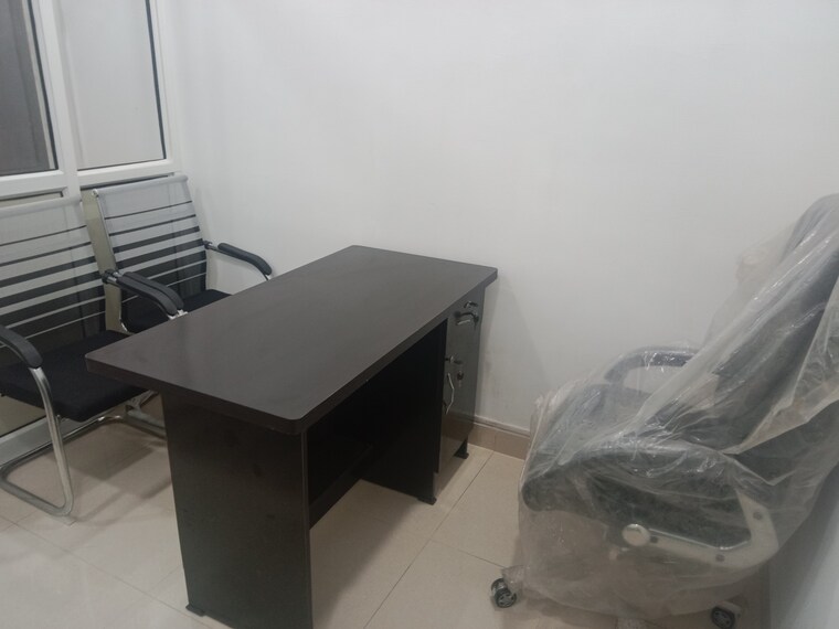 Team Area, gaur-city-center Commercial Office Space 383 Sq.Ft. In Sector 4 Greater Noida Greater Noida 9382227