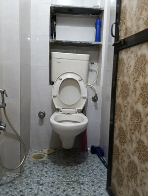 Bathroom in 1 BHK Apartment at Andheri Green Field Towers, Jogeshwari East – for Rent