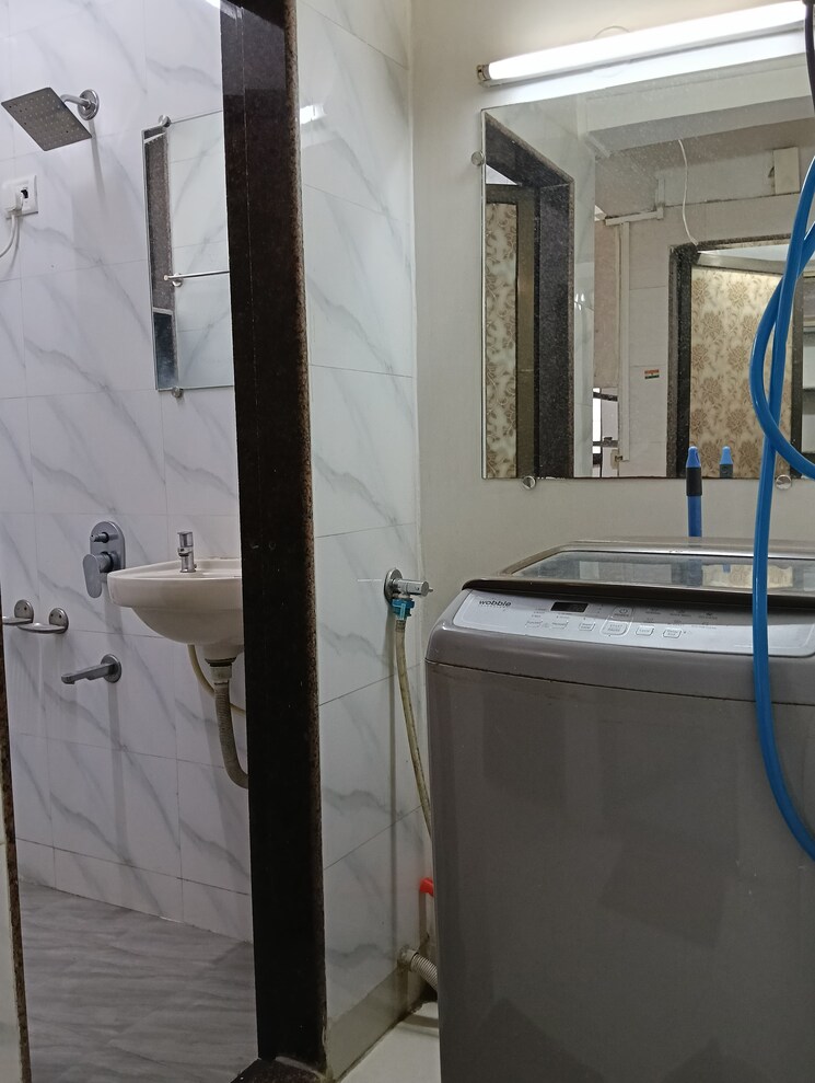 Bathroom, andheri-green-field-towers 1 Bedroom 550 Sq.Ft. Apartment In Jogeshwari East Mumbai 9382234