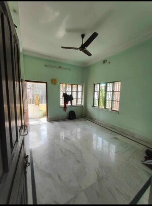 Room in 5 BHK Independent House at A-Zone – for Sale