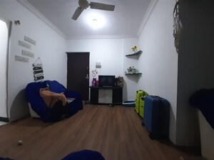 2 BHK Apartment For Rent in Royal Palms, Goregaon East