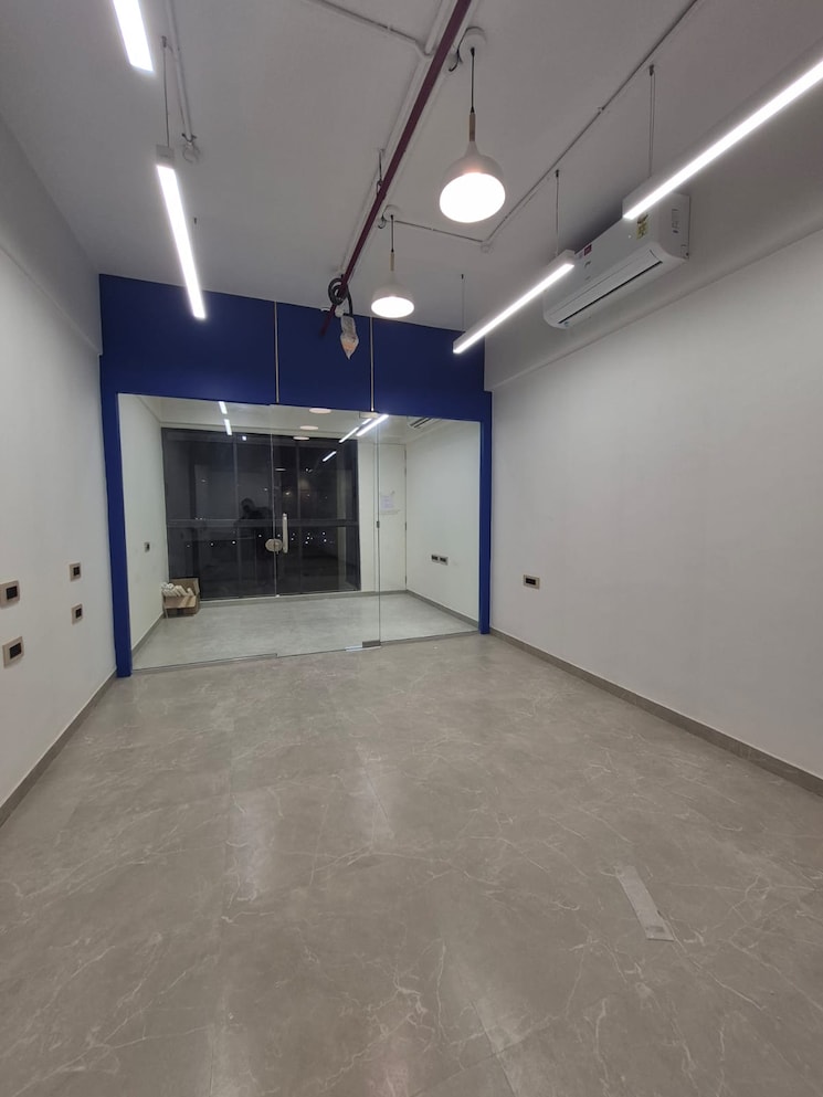 Room, lodha-signet-palava Commercial Office Space 465 Sq.Ft. In Dombivli East Thane 9382233