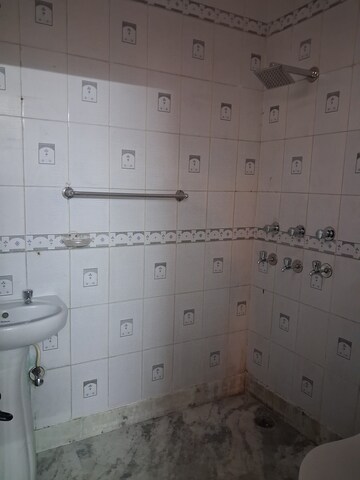 Bathroom in 3.5 BHK Independent House at Sector 19 – for Rent