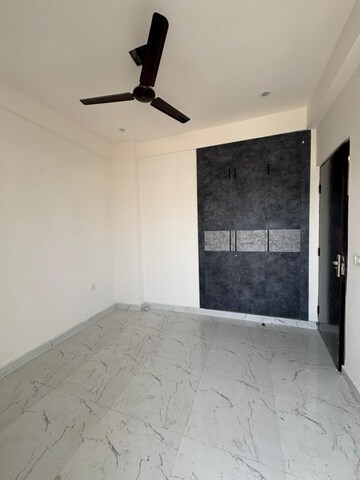 Room in 2 BHK Apartment at Pivotal Paradise, Sector 62 – for Sale