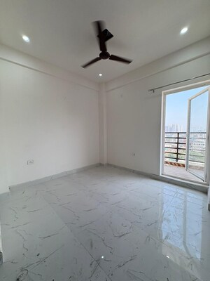 Room in 2 BHK Apartment at Pivotal Paradise, Sector 62 – for Sale