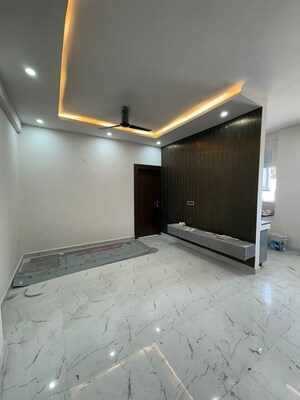 Room in 2 BHK Apartment at Pivotal Paradise, Sector 62 – for Sale