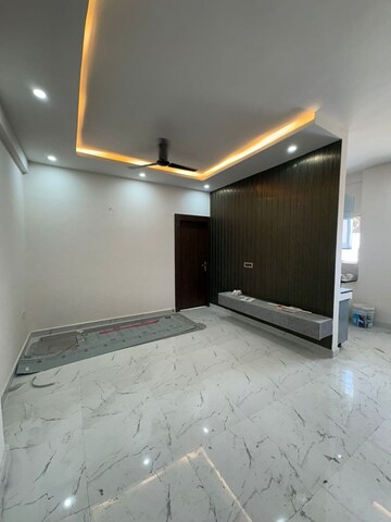 Room in 2 BHK Apartment at Pivotal Paradise, Sector 62 – for Sale