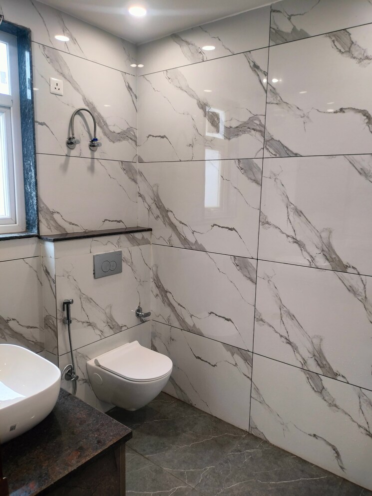 Bathroom, sector 23 3 Bedroom 3000 Sq.Ft. Builder Floor In Sector 23 Gurgaon 9382267