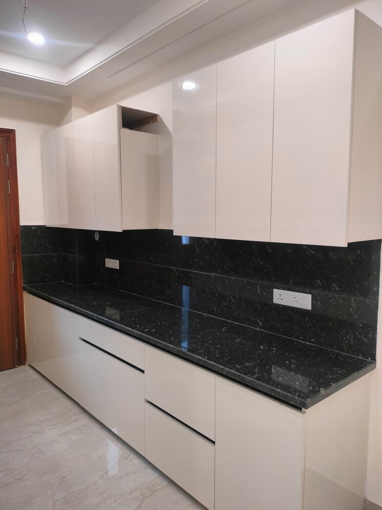 Kitchen, sector 23 3 Bedroom 3000 Sq.Ft. Builder Floor In Sector 23 Gurgaon 9382267