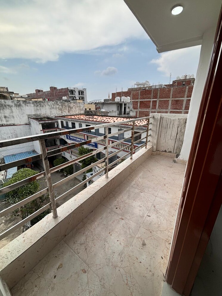 Balcony, chattarpur 1 Bedroom 450 Sq.Ft. Builder Floor In Chattarpur Delhi 9382271
