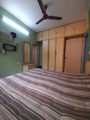 Bedroom in 1 BHK Apartment at Malad East – for Rent