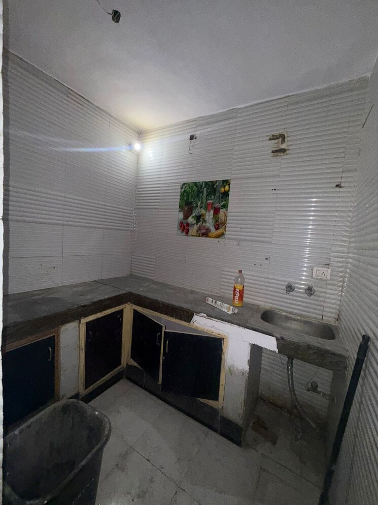 Kitchen, paschim vihar 2 Bedroom 900 Sq.Ft. Apartment In Paschim Vihar Delhi 9382288