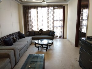 Team Area in 3 BHK Builder Floor at Shivalik Colony – for Rent