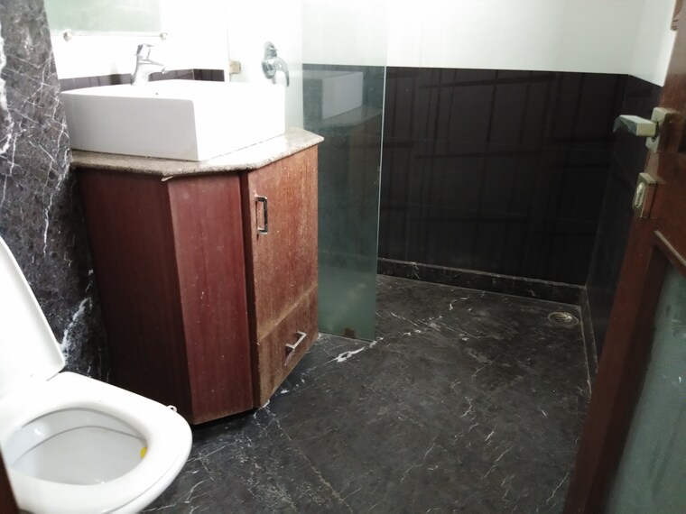 Bathroom, shivalik colony 3 Bedroom 1800 Sq.Ft. Builder Floor In Shivalik Colony Delhi 9382282