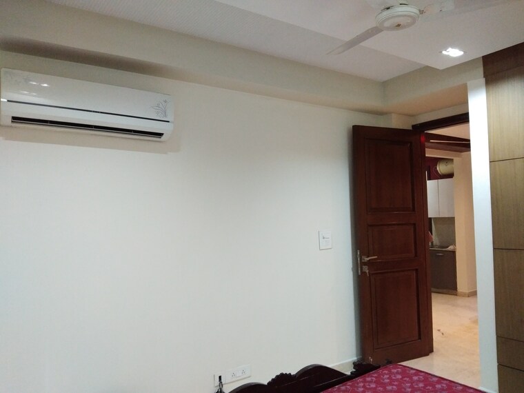 Room, shivalik colony 3 Bedroom 1800 Sq.Ft. Builder Floor In Shivalik Colony Delhi 9382282
