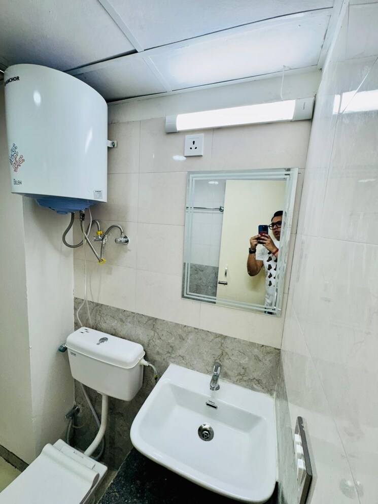 Master Bedroom, rof-amaltas 2.5 Bedroom 890 Sq.Ft. Apartment In Sector 92 Gurgaon 9382323