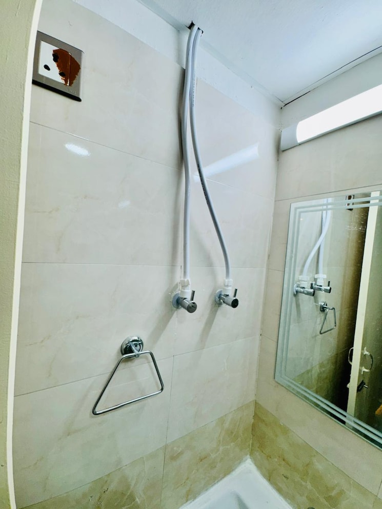Bathroom, rof-amaltas 2.5 Bedroom 890 Sq.Ft. Apartment In Sector 92 Gurgaon 9382323