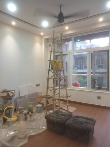 Bedroom in 3 BHK Builder Floor at East Patel Nagar – for Sale