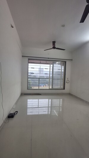 1 BHK Apartment For Rent in Shree Riddhi Siddhi Sumukh Hills, Kandivali East