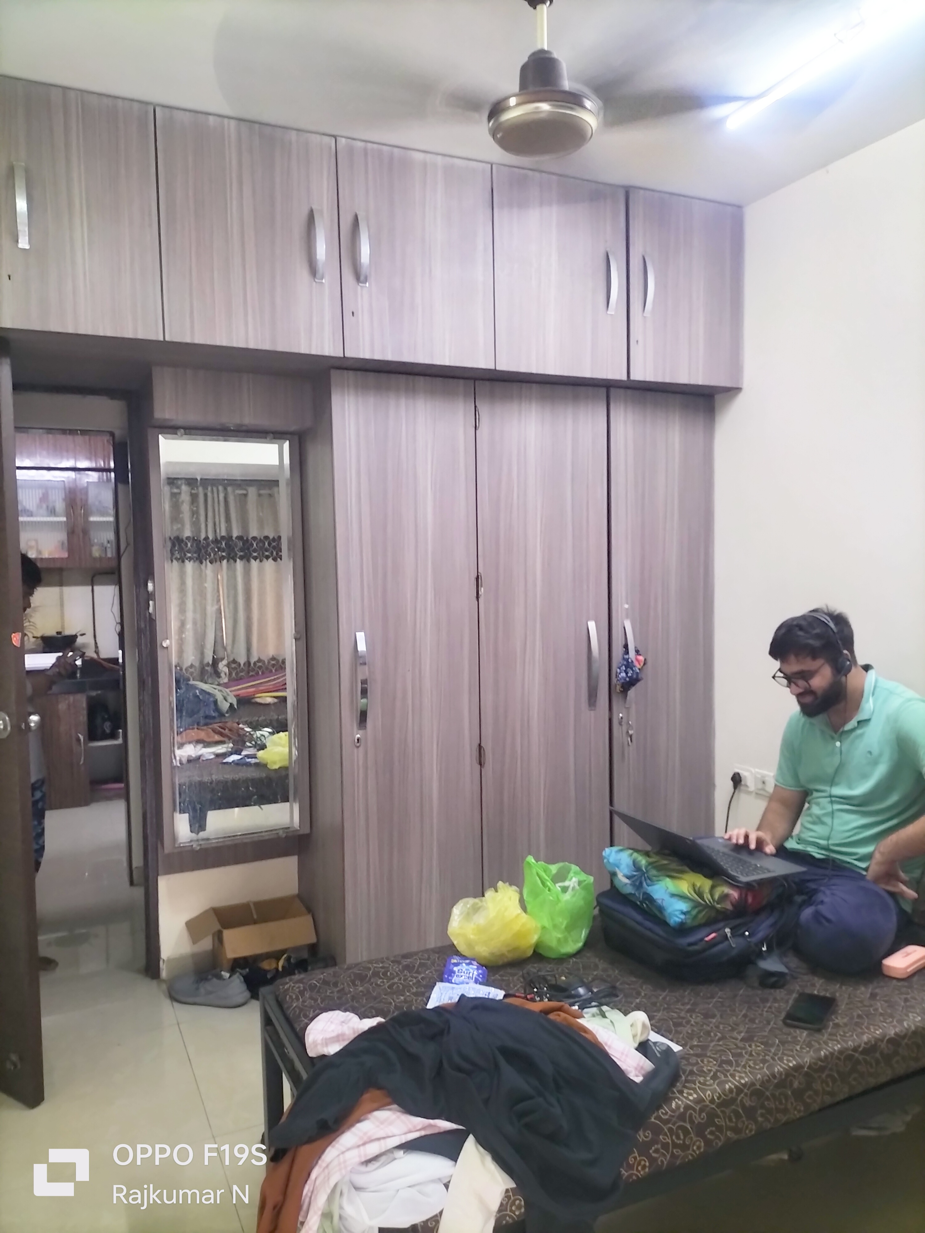 Pg For Rent in Hill View 