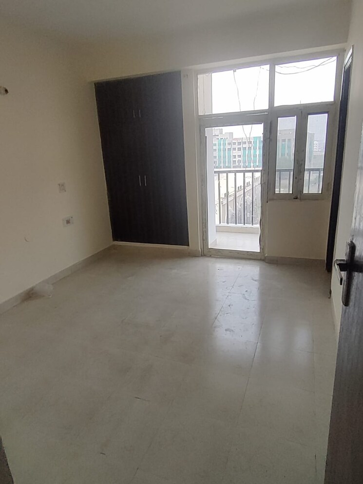 Room, svp-gulmohur-garden-phase-2 3 Bedroom 1290 Sq.Ft. Apartment In Raj Nagar Extension Ghaziabad 9382350