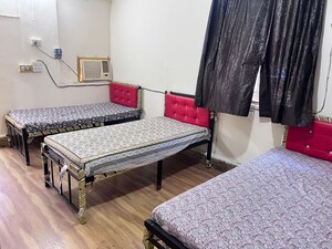 Bedroom in  Pg at Powai – for Rent