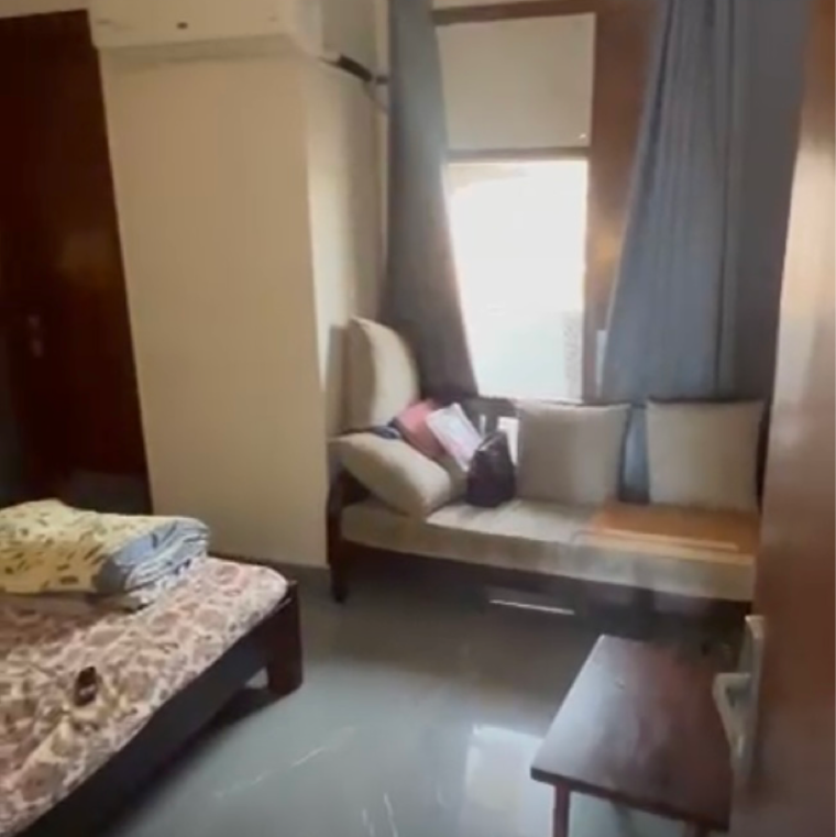 Living Room, lajpat nagar i 1 Bedroom 550 Sq.Ft. Builder Floor In Lajpat Nagar I Delhi 9382398