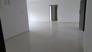 Room in 3 BHK Apartment at The Central, Chembur – for Rent