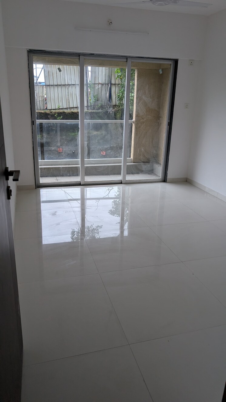 Room, the-central 3 Bedroom 1050 Sq.Ft. Apartment In Chembur Mumbai 9382362