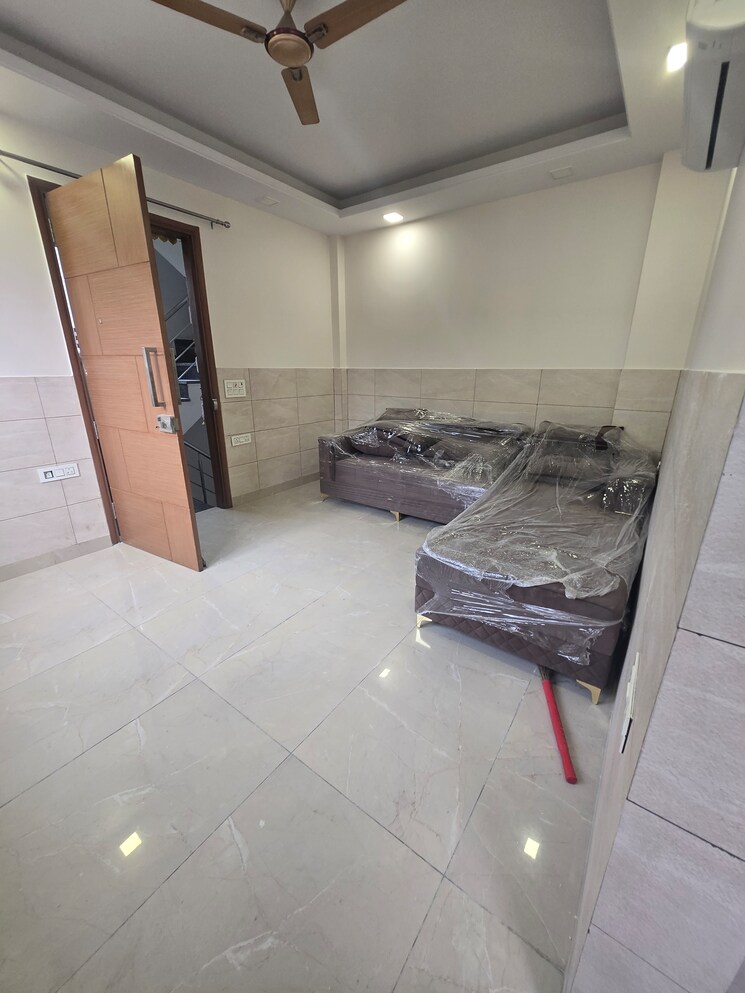 Kitchen, lajpat nagar ii 2 Bedroom 900 Sq.Ft. Builder Floor In Lajpat Nagar ii Delhi 9382399