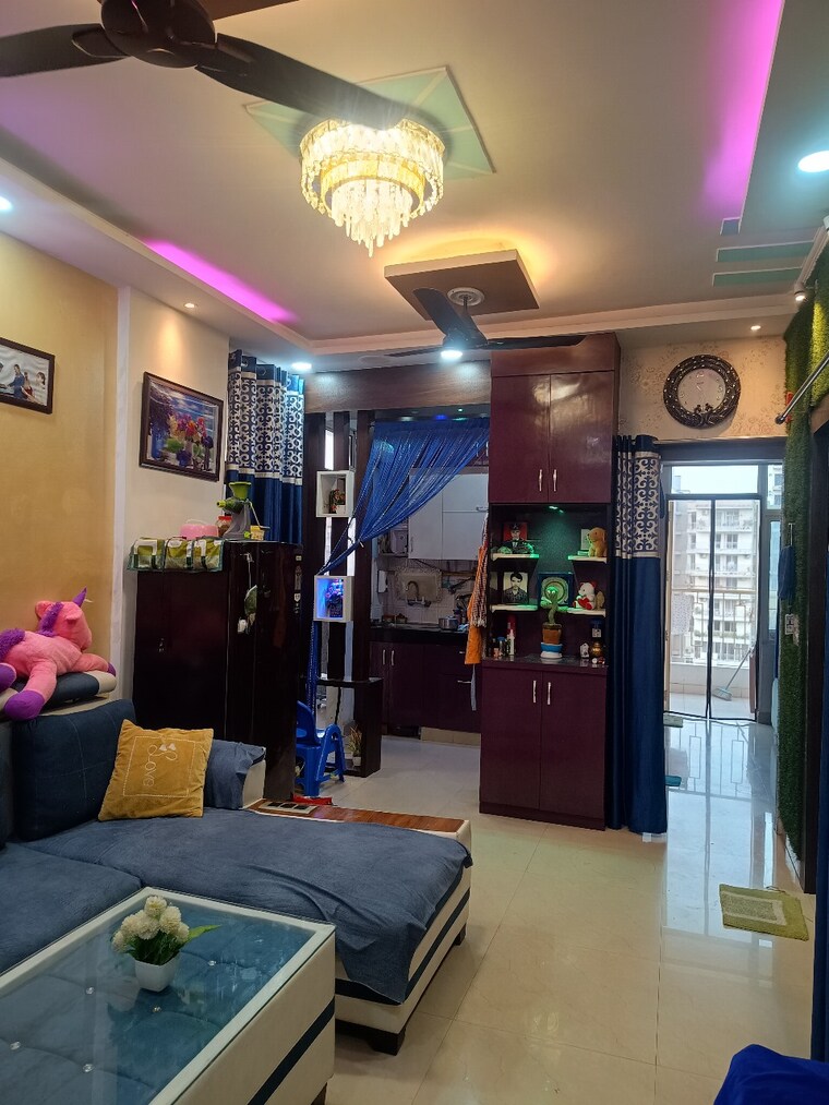 Living Room, svp-gulmohur-garden-phase-2 3 Bedroom 1590 Sq.Ft. Apartment In Raj Nagar Extension Ghaziabad 9382409