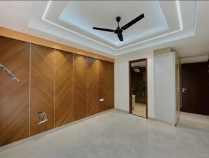 Bedroom in 3 BHK Builder Floor at Raj One Good Earth, Sector 71 – for Rent