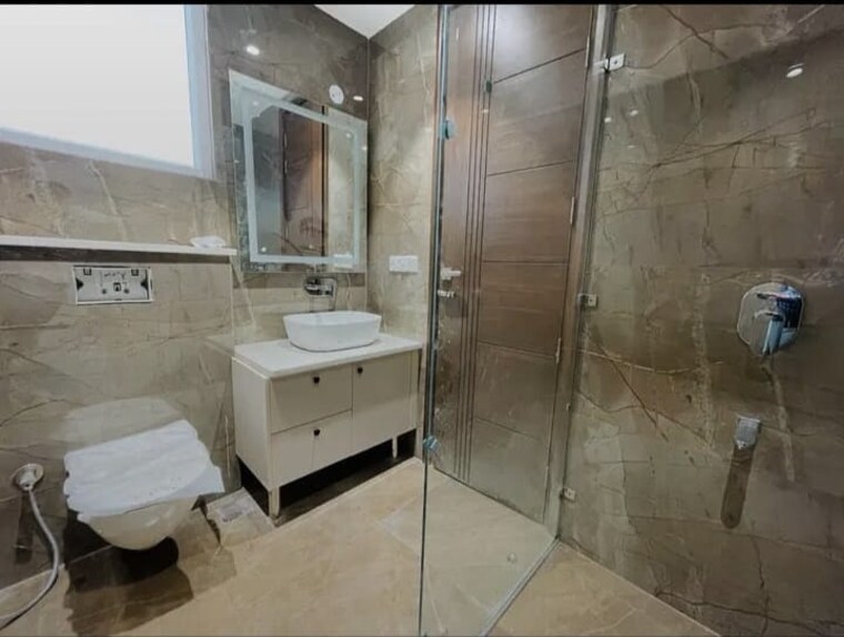 Bathroom, raj-one-good-earth 3 Bedroom 1500 Sq.Ft. Builder Floor In Sector 71 Gurgaon 9382417